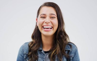 Do Veneers Fall Off? Here’s How to Keep Them Securely in Place