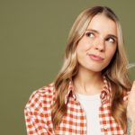 what causes crooked teeth