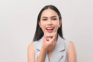 What Is Better Invisalign or Braces when wearing